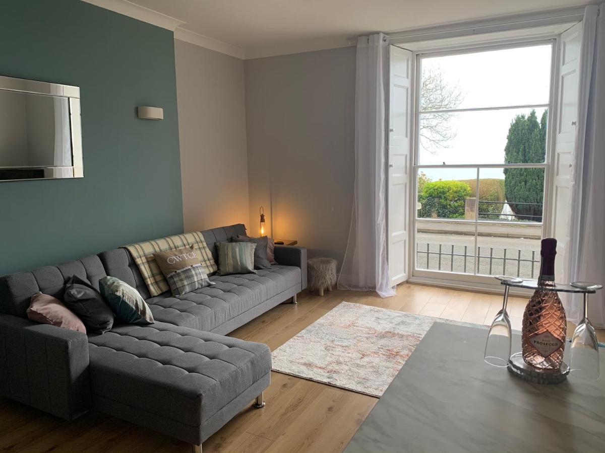 Beautiful Flat With Harbour Views 滕比 外观 照片